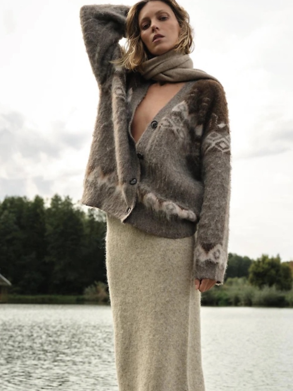 ZARA BRUSHED EFFECT JACQUARD CARDIGAN - S
